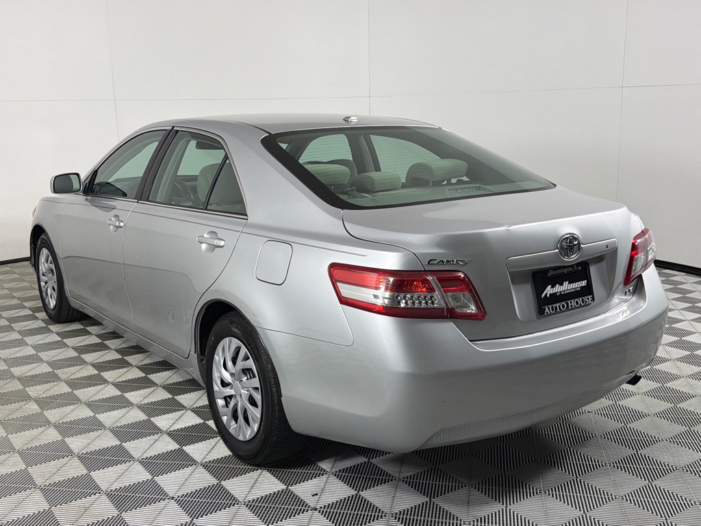2010 Toyota Camry Image 7