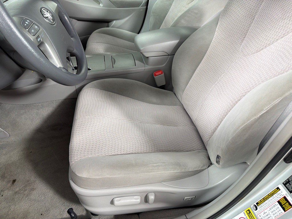 2010 Toyota Camry Image 11