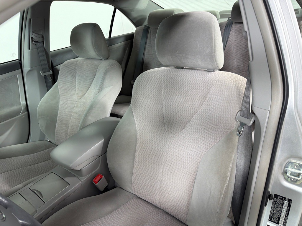 2010 Toyota Camry Image 12