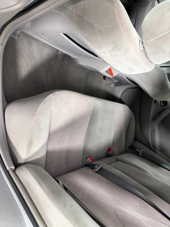 2010 Toyota Camry Image 17