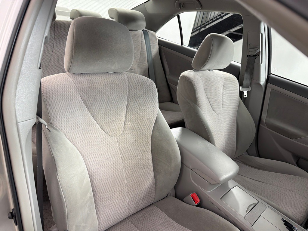 2010 Toyota Camry Image 22