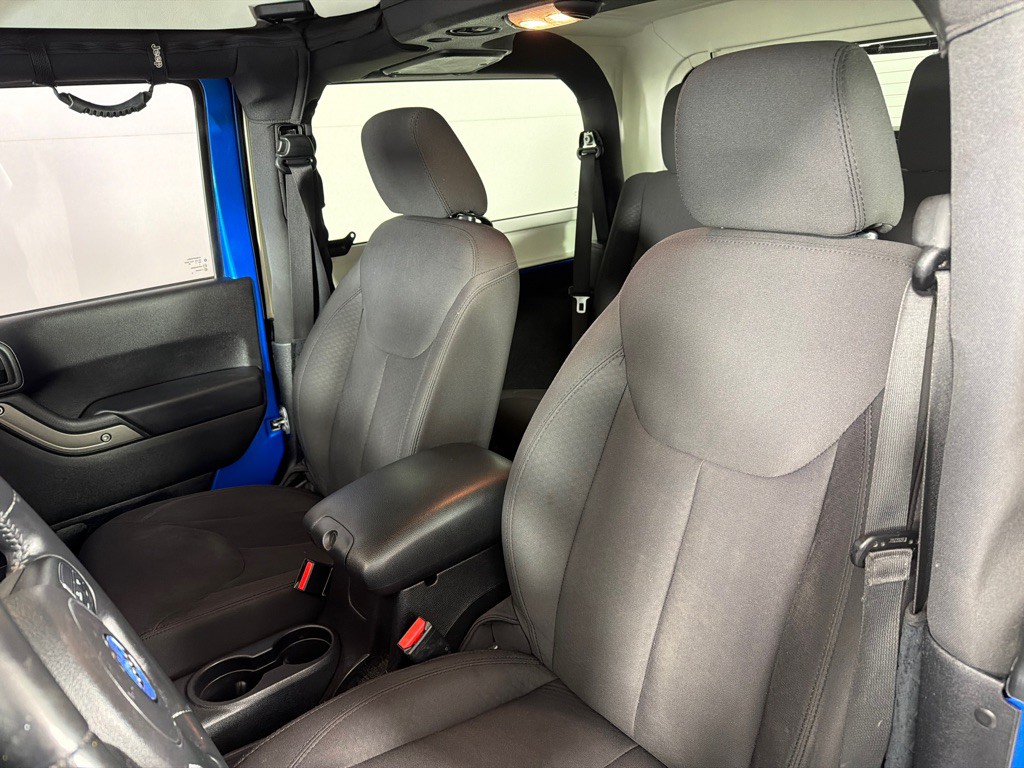 2015 Jeep Wrangler Image 13