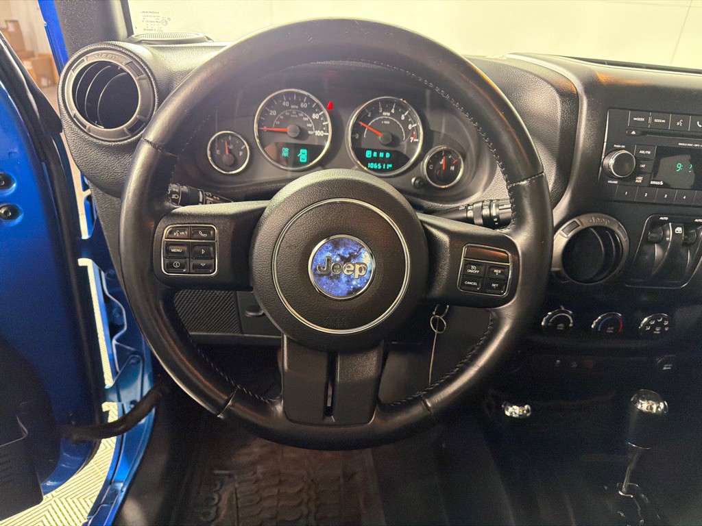 2015 Jeep Wrangler Image 14