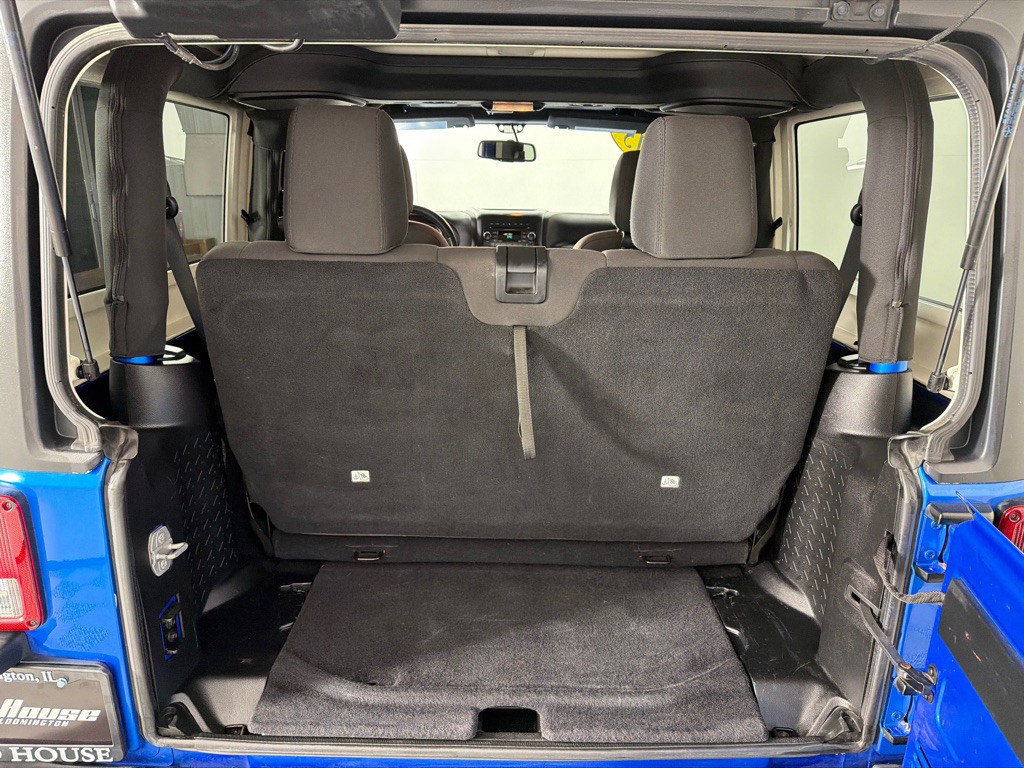 2015 Jeep Wrangler Image 18