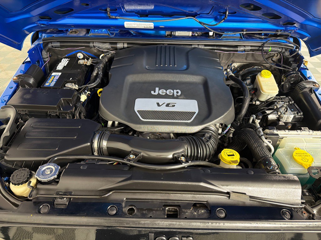 2015 Jeep Wrangler Image 23