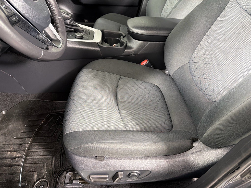 2020 Toyota Rav4 Image 10