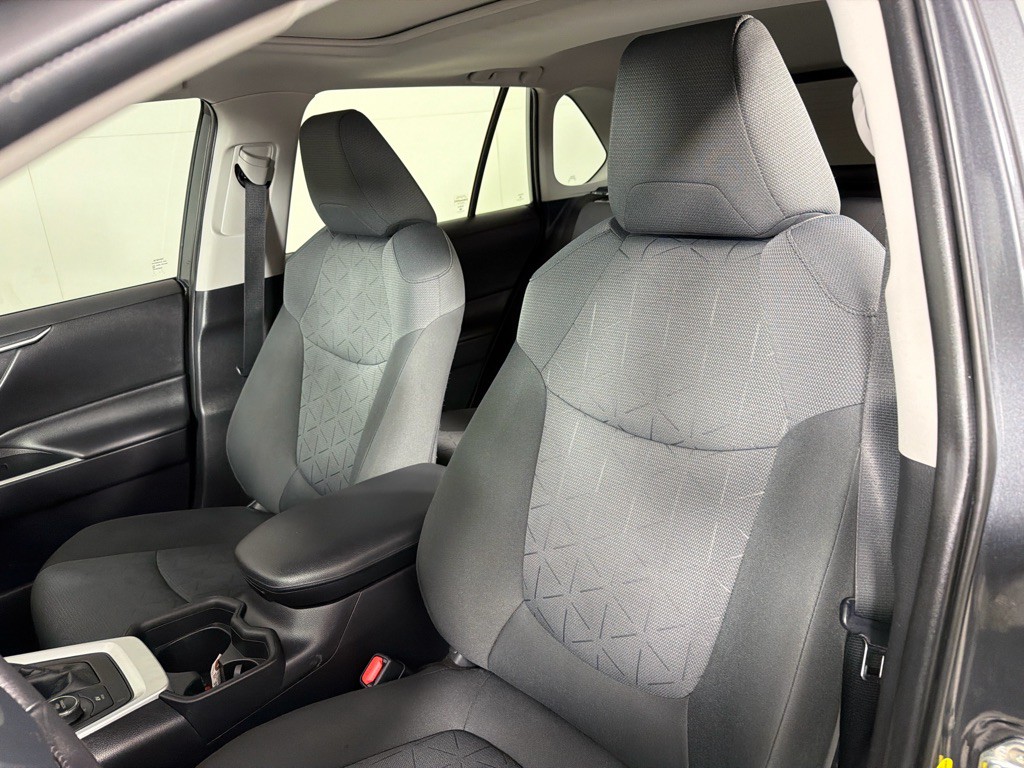 2020 Toyota Rav4 Image 11