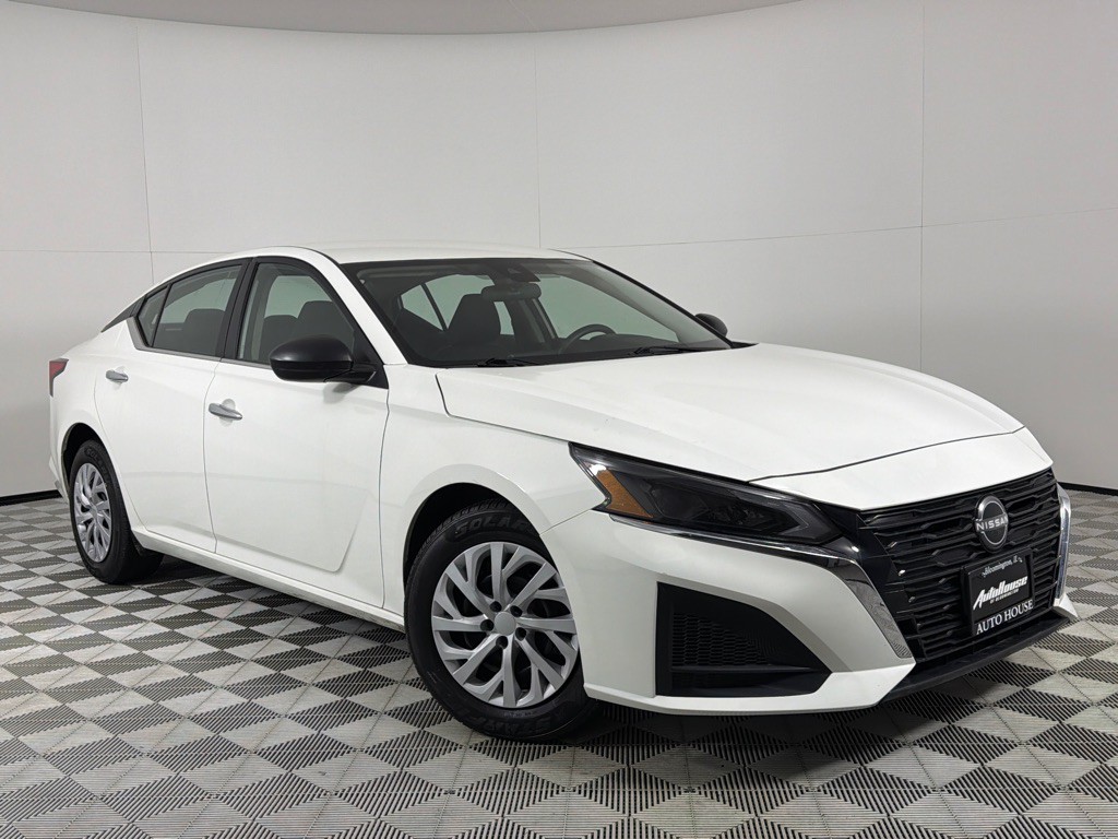 2024 Nissan Altima Image 2