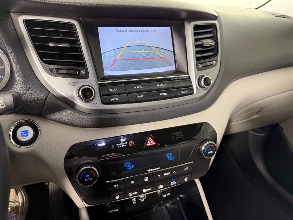 2018 Hyundai Tucson Image 18