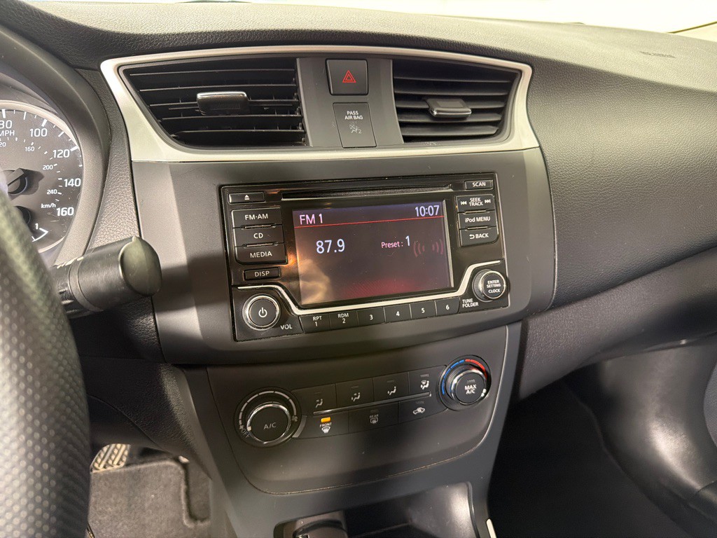 2018 Nissan Sentra Image 13