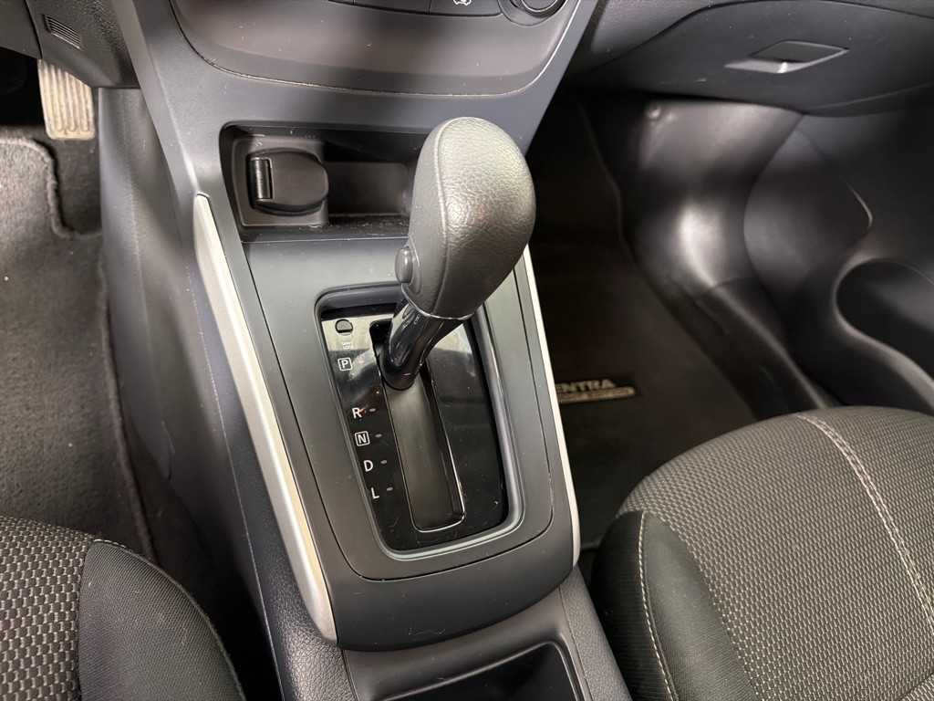 2018 Nissan Sentra Image 15