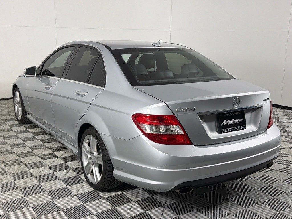 2011 Mercedes-Benz C-Class Image 7