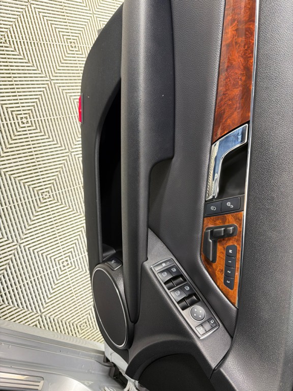 2011 Mercedes-Benz C-Class Image 11