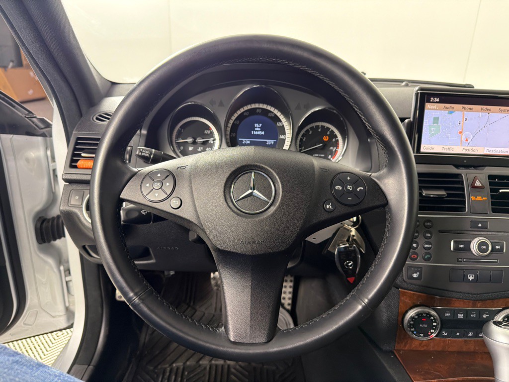 2011 Mercedes-Benz C-Class Image 15