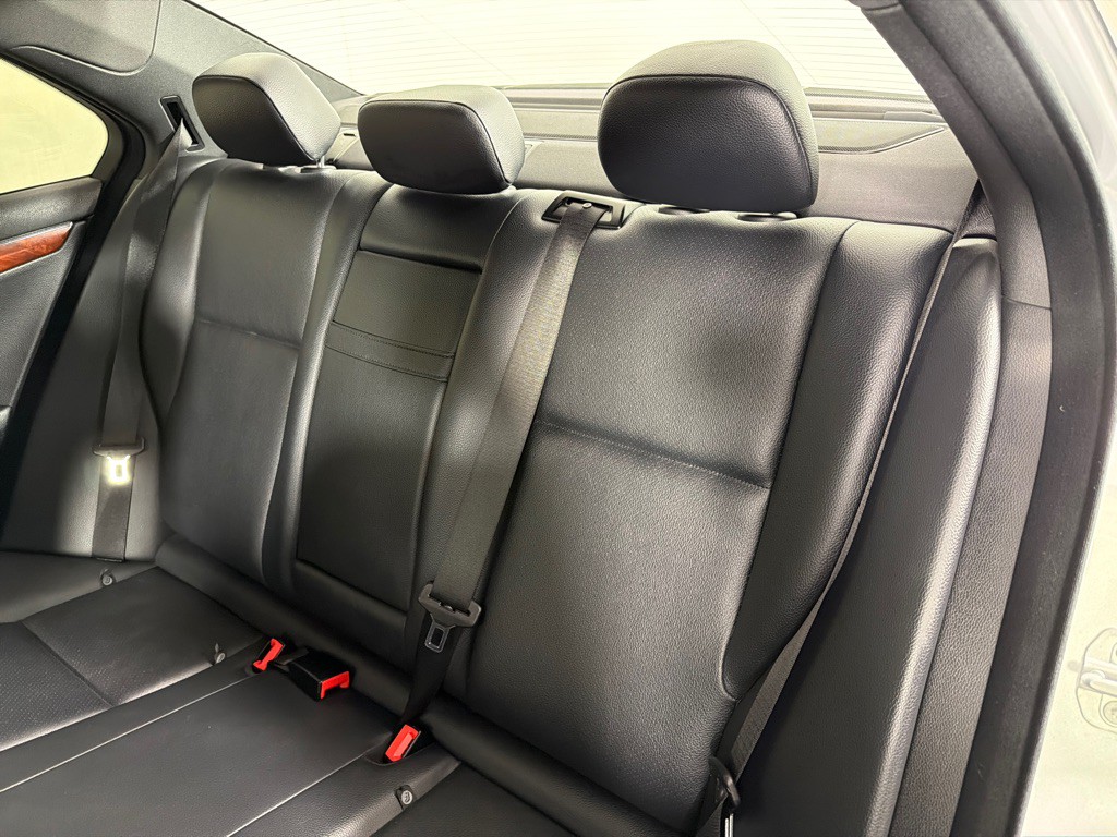 2011 Mercedes-Benz C-Class Image 19