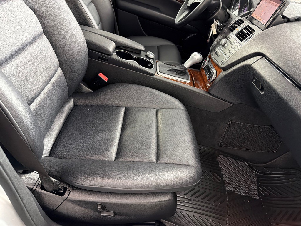 2011 Mercedes-Benz C-Class Image 22