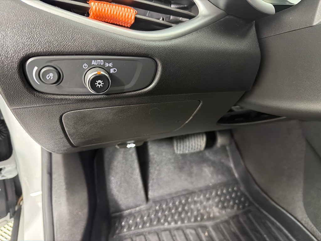 2023 Chevrolet Malibu Image 14