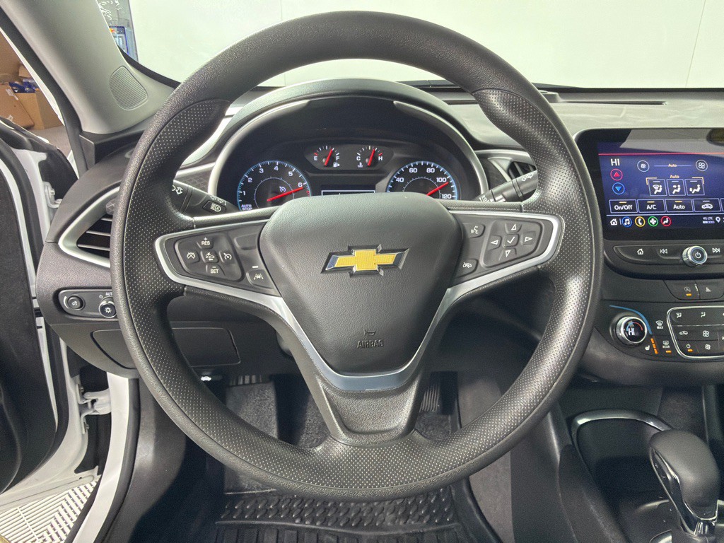 2023 Chevrolet Malibu Image 15