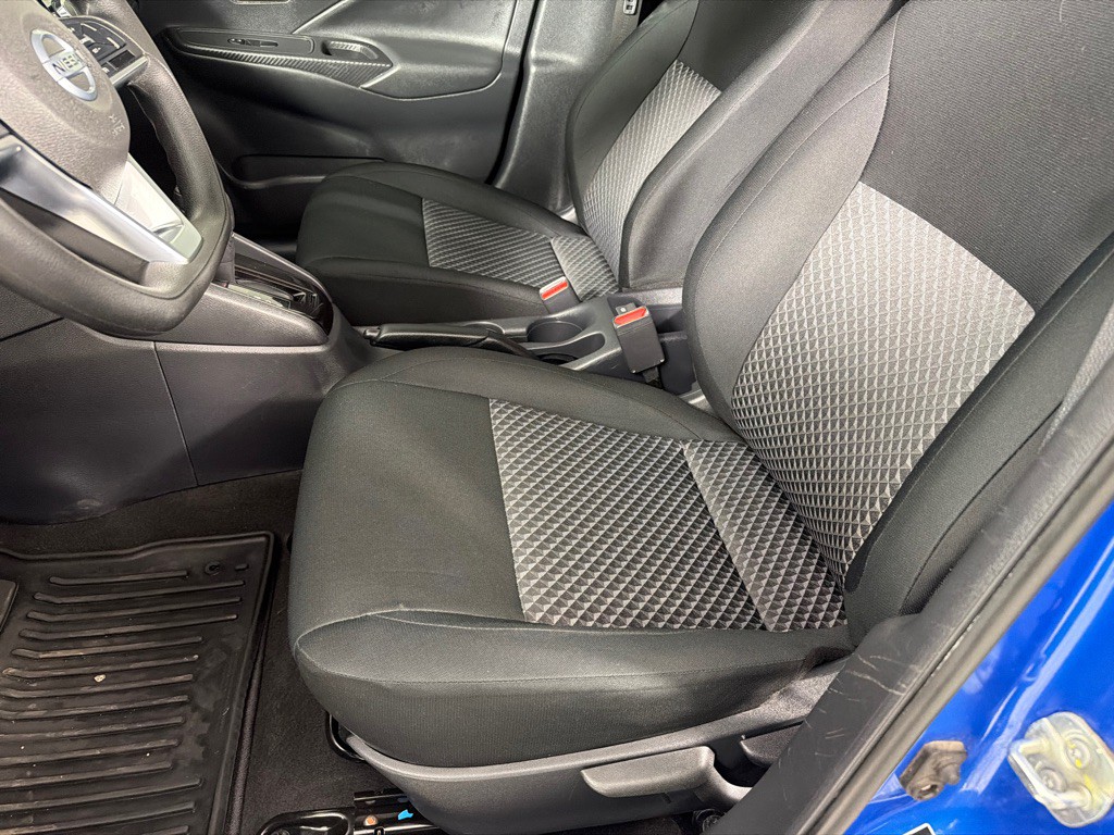 2021 Nissan Versa Image 10