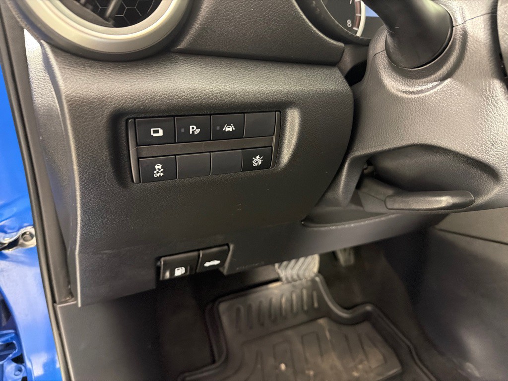 2021 Nissan Versa Image 12