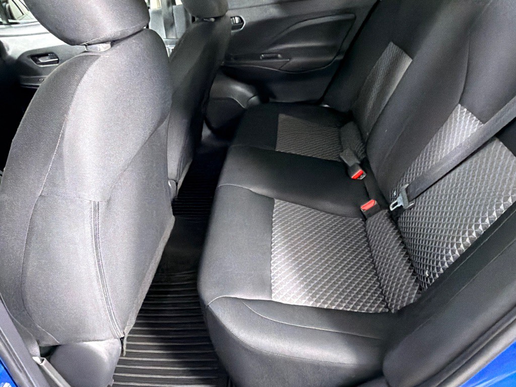 2021 Nissan Versa Image 16