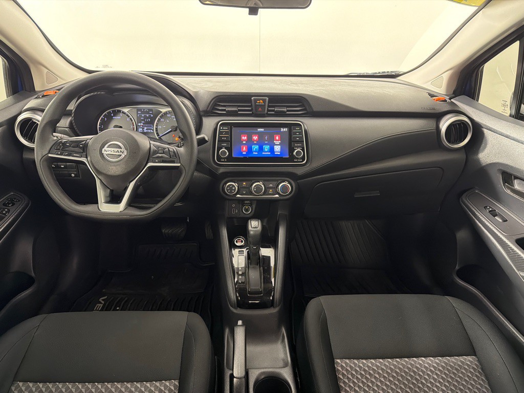 2021 Nissan Versa Image 22