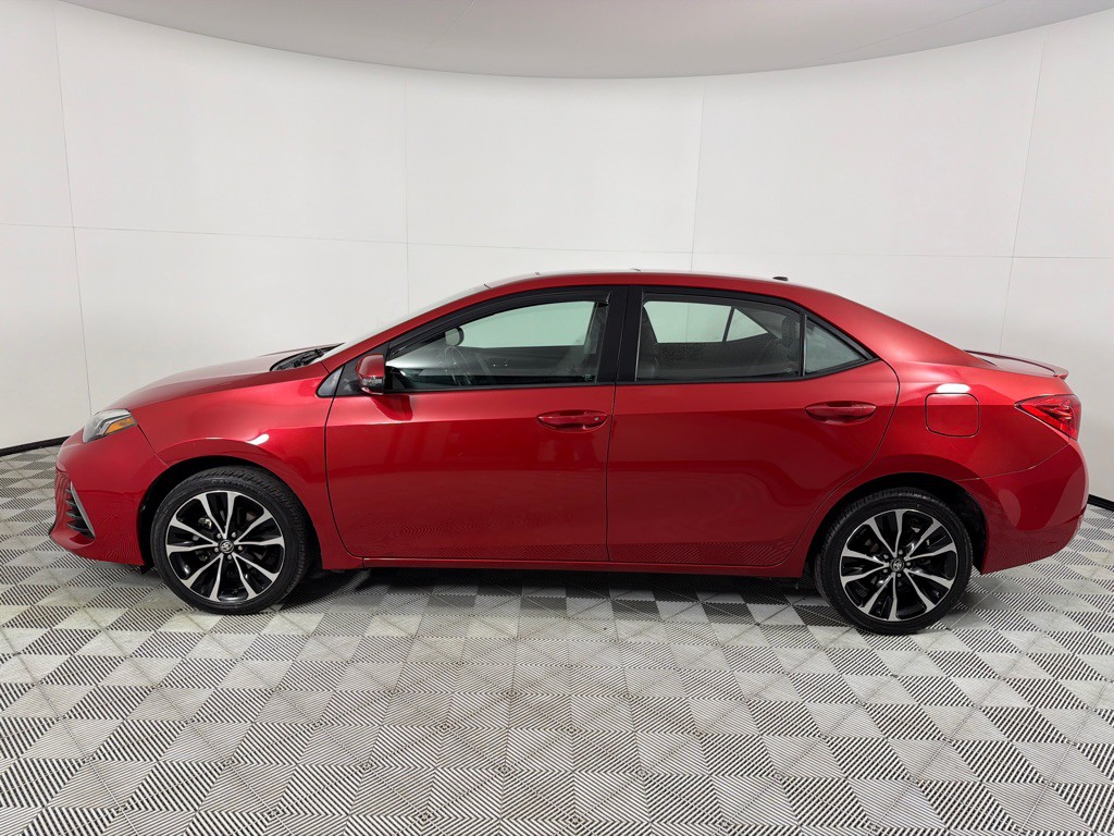 2017 Toyota Corolla Image 9