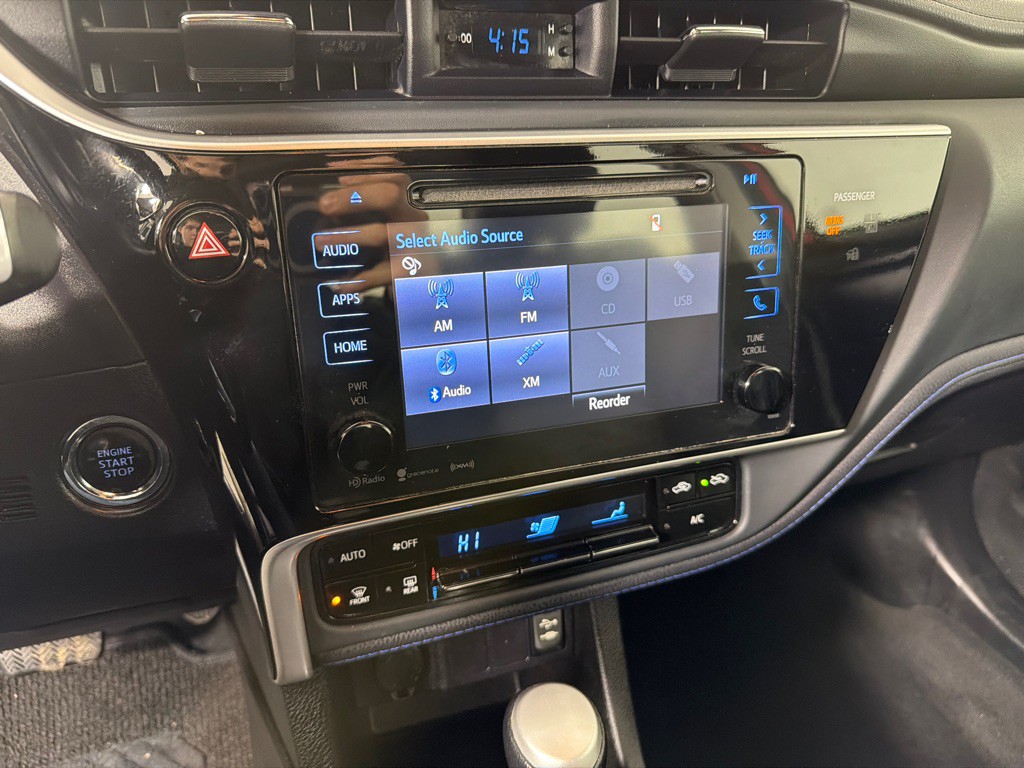 2017 Toyota Corolla Image 18