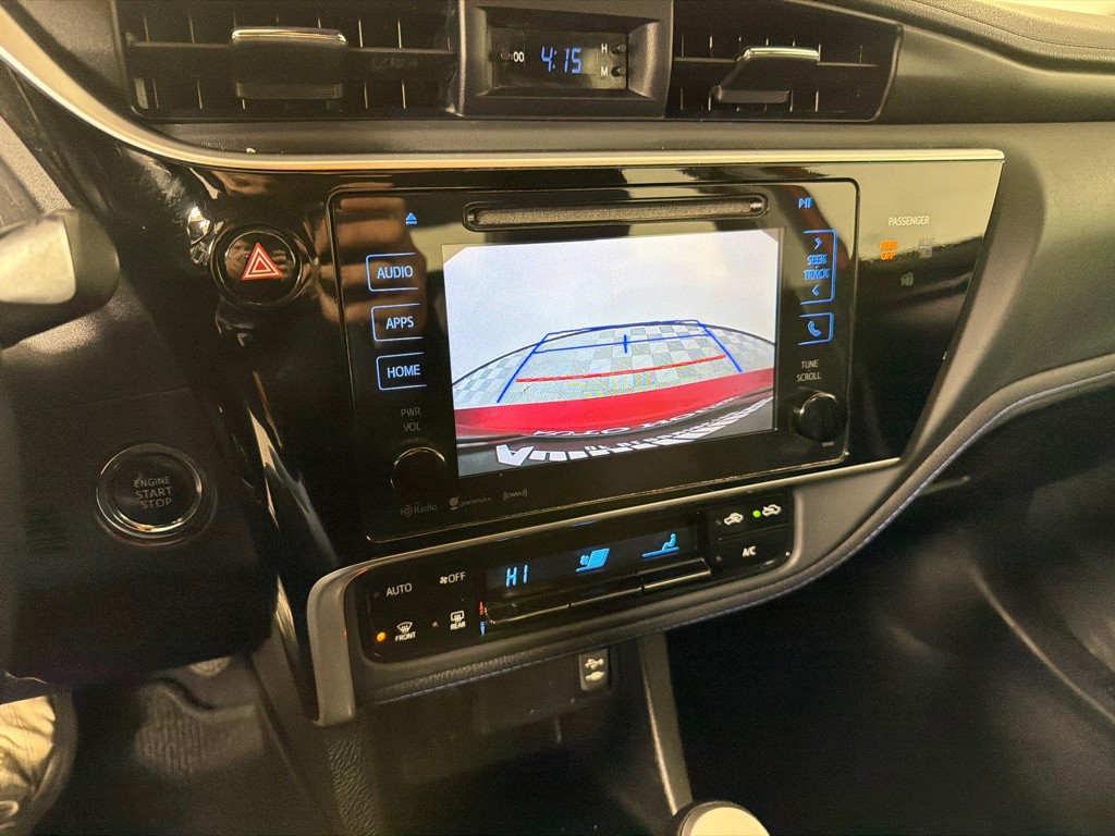 2017 Toyota Corolla Image 19