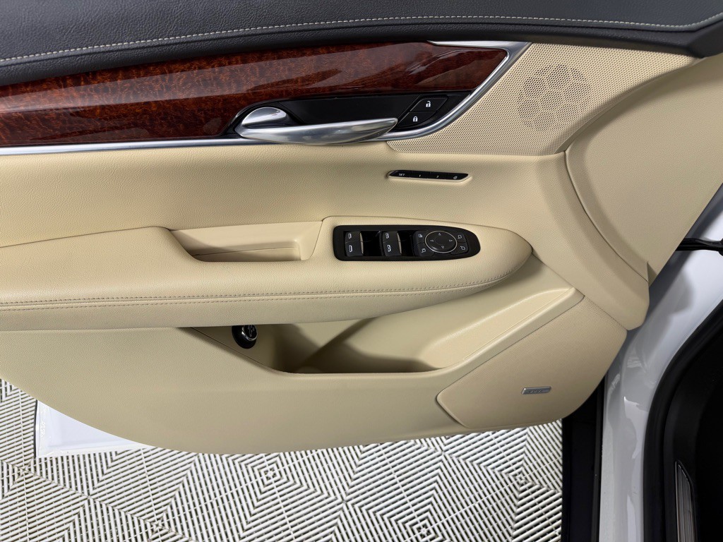 2019 Cadillac XT5 Image 10