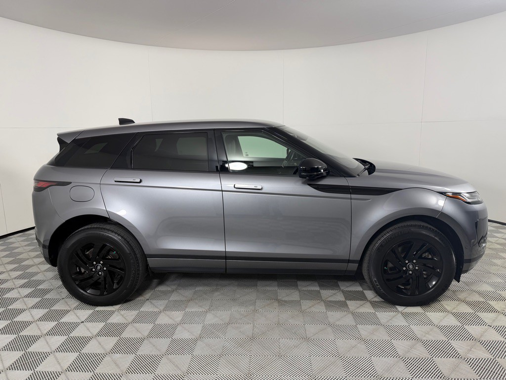2021 Land Rover Range Rover Evoque Image 4