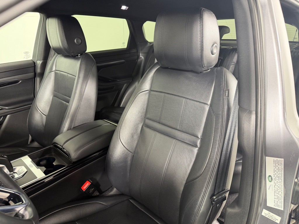 2021 Land Rover Range Rover Evoque Image 13
