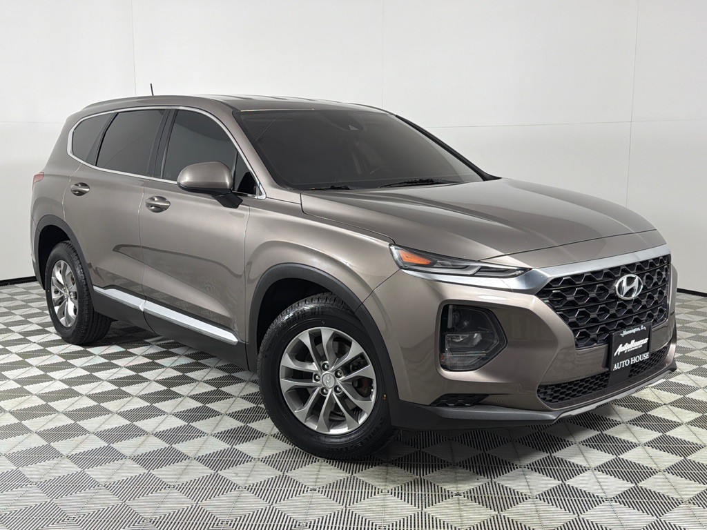 2019 Hyundai Santa Fe Image 2