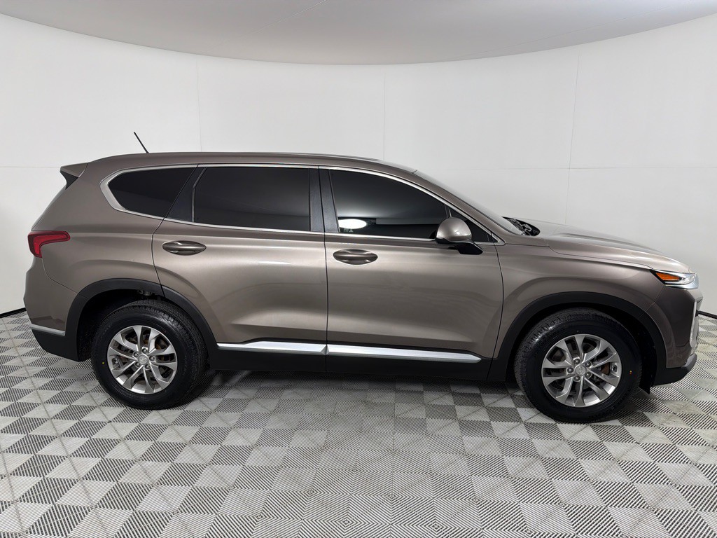 2019 Hyundai Santa Fe Image 4