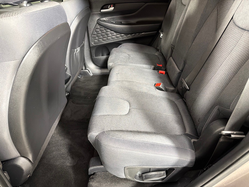 2019 Hyundai Santa Fe Image 17