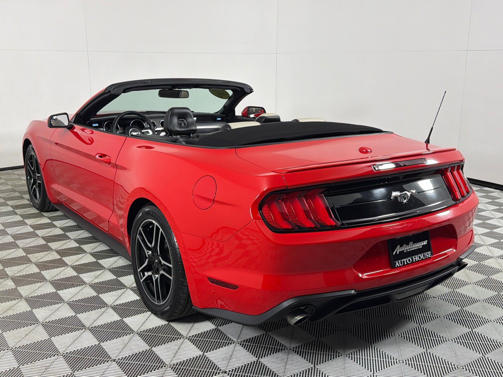 2018 Ford Mustang Image 7