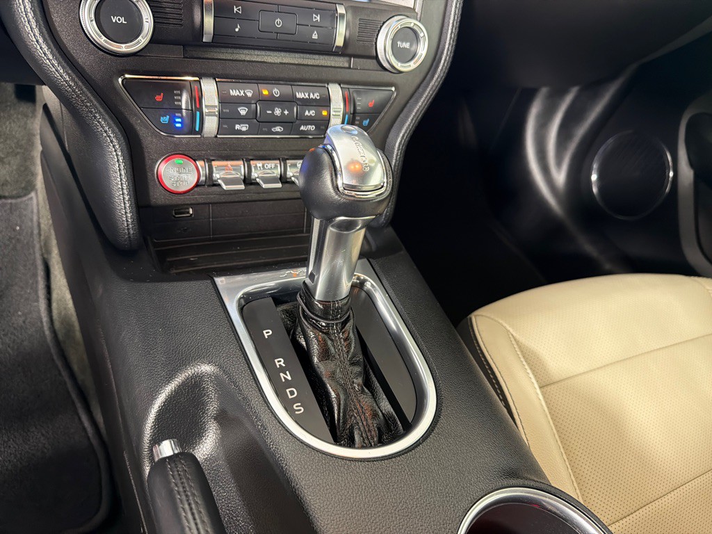 2018 Ford Mustang Image 28