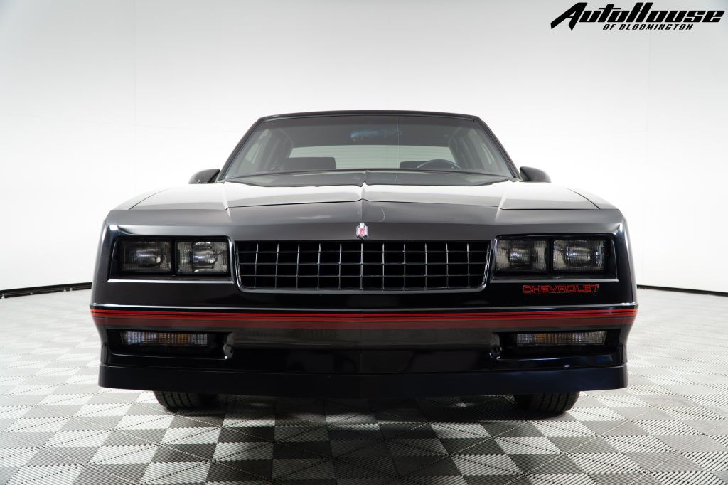 1988 Chevrolet Monte Carlo Image 6