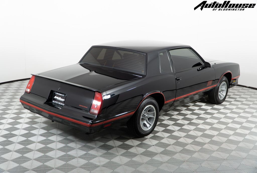 1988 Chevrolet Monte Carlo Image 18