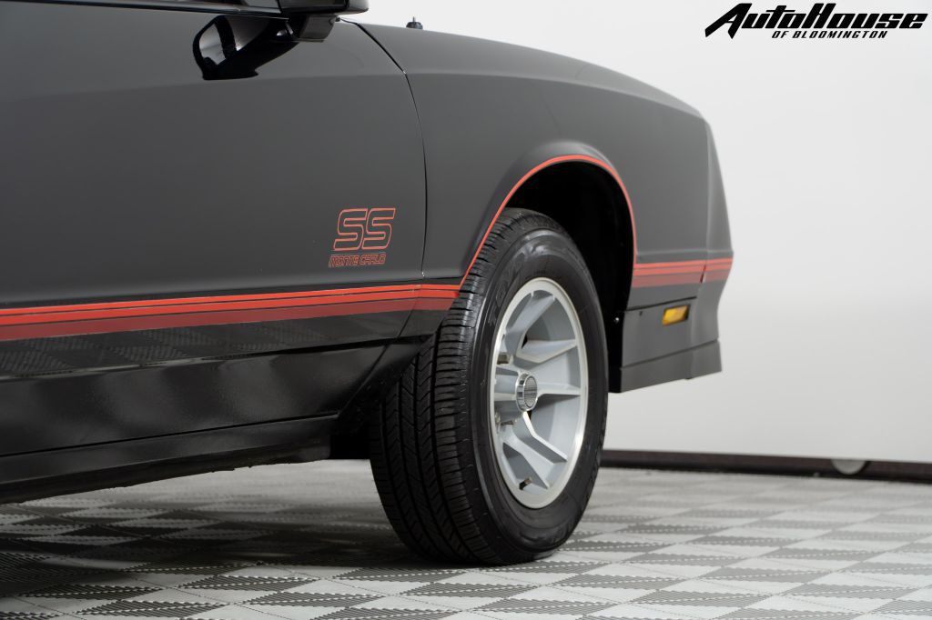 1988 Chevrolet Monte Carlo Image 19