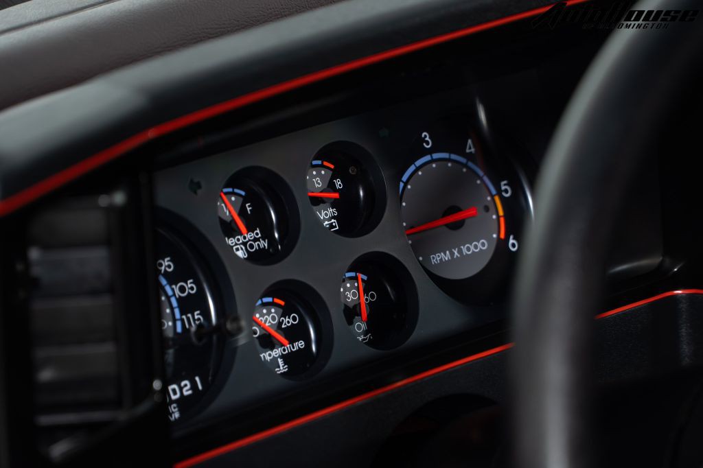 1988 Chevrolet Monte Carlo Image 44