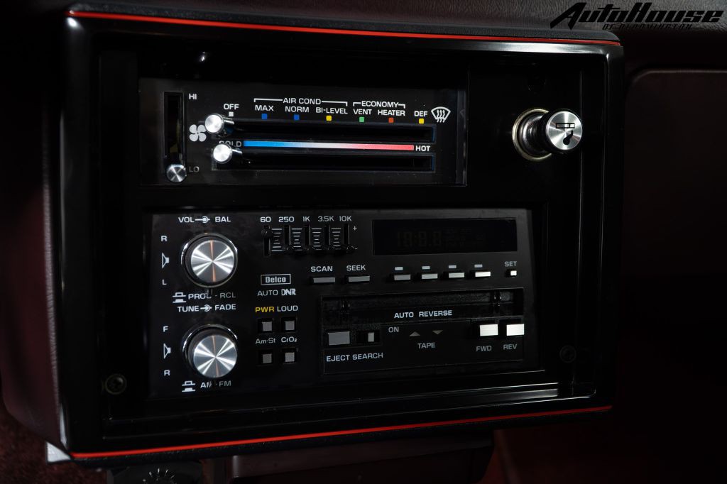 1988 Chevrolet Monte Carlo Image 49