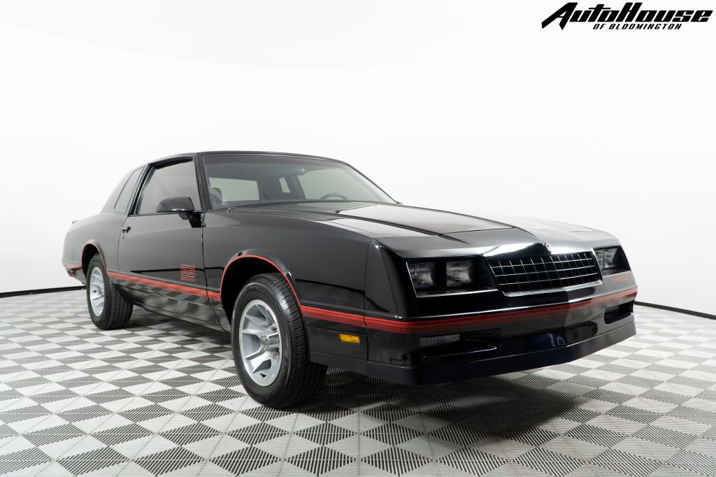 1988 Chevrolet Monte Carlo Image 1