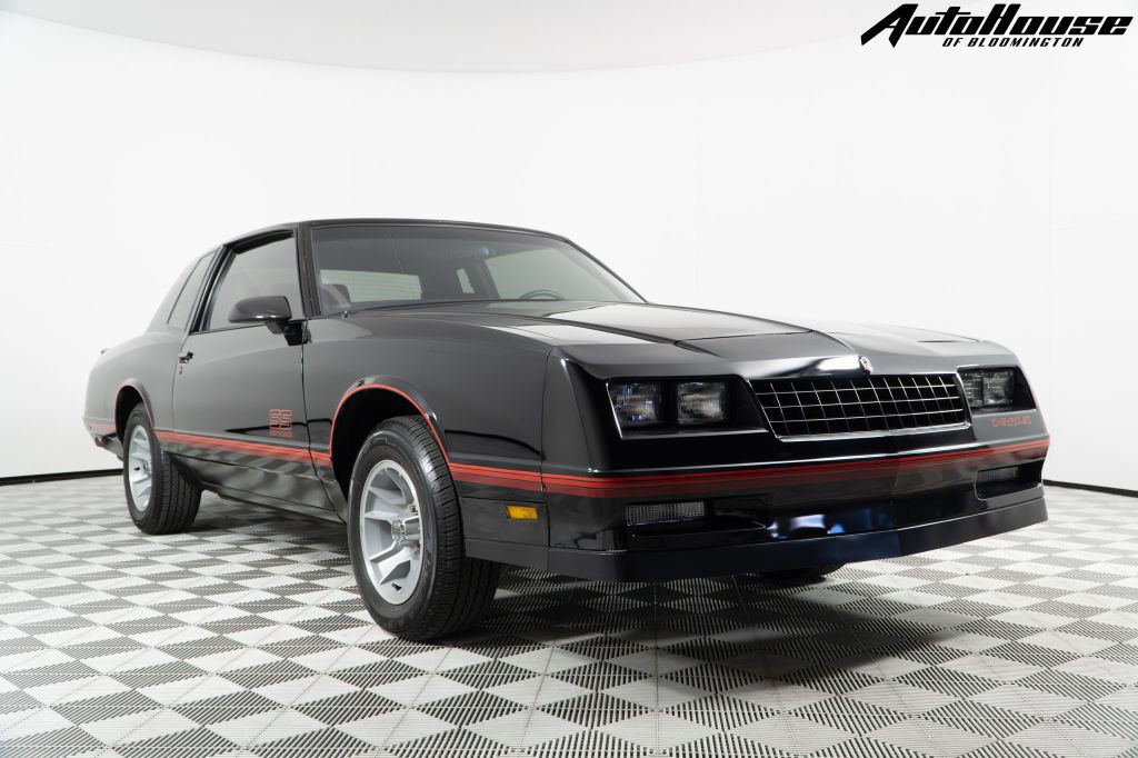 1988 Chevrolet Monte Carlo Image 3