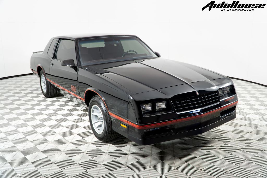 1988 Chevrolet Monte Carlo Image 4