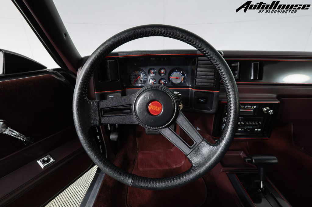 1988 Chevrolet Monte Carlo Image 81