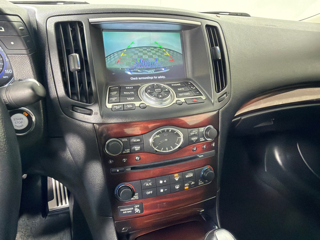 2014 INFINITI Q60 Image 16