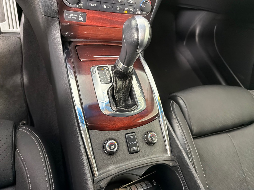 2014 INFINITI Q60 Image 17