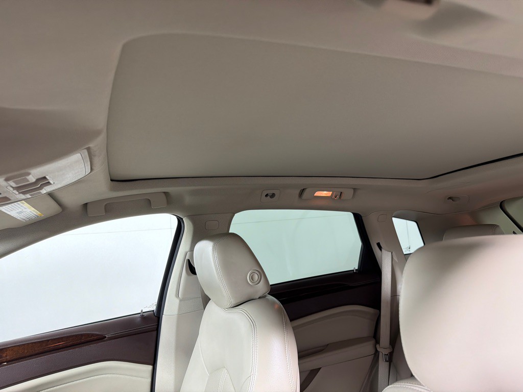 2011 Cadillac SRX Image 14