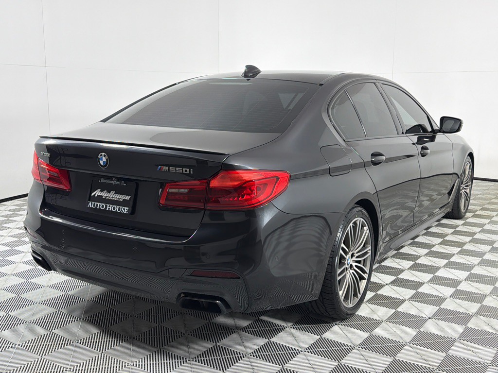 2019 BMW 5 Series Image 5